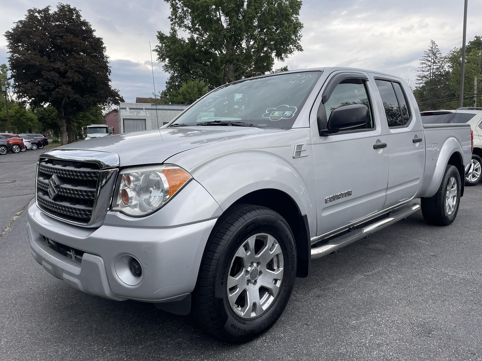 Suzuki Equator