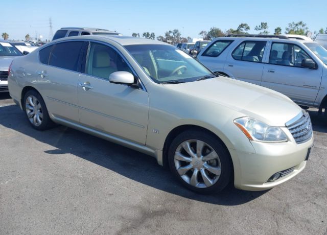 Infiniti M35