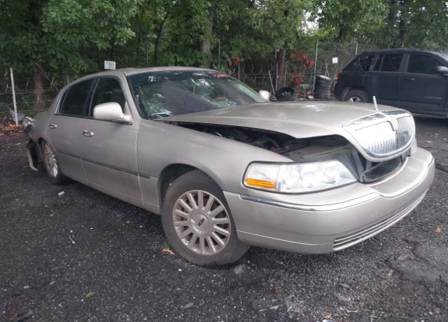 Lincoln Town Car