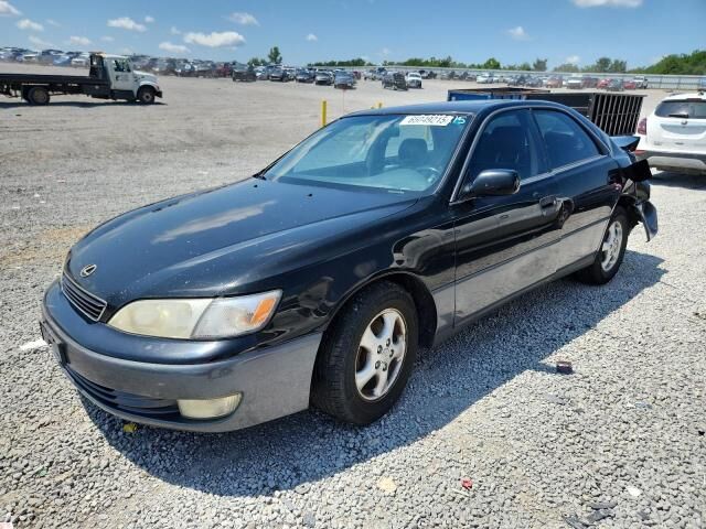 Lexus ES