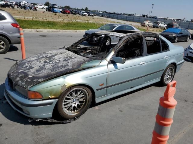BMW 528i