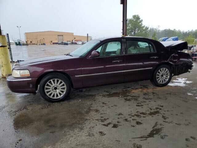 Lincoln Town Car