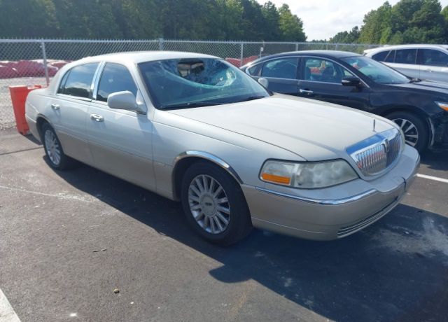 Lincoln Town Car