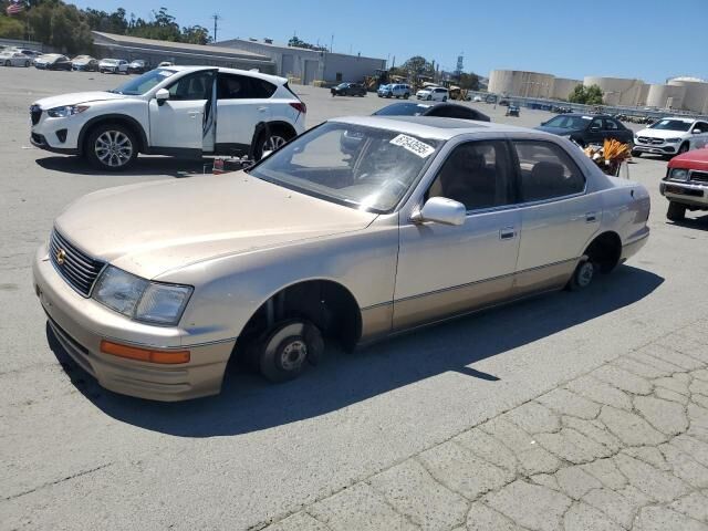 Lexus LS