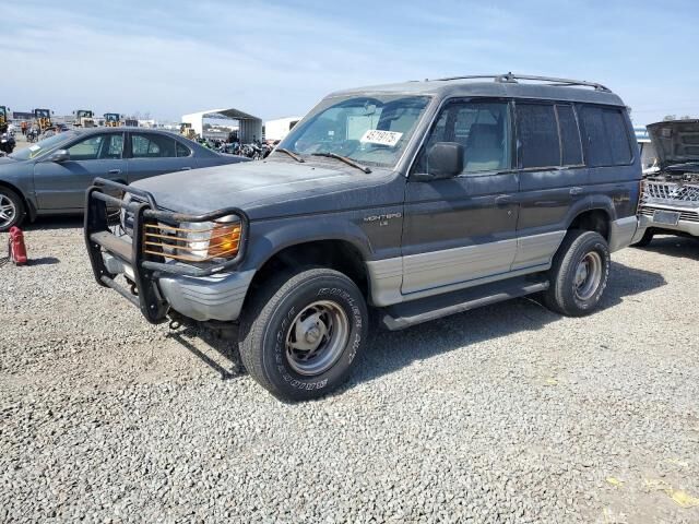 Mitsubishi Montero