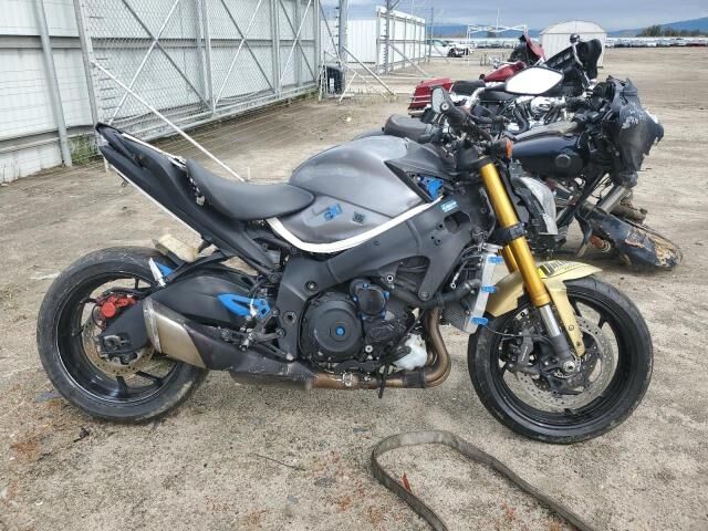 Suzuki GSX-S1000