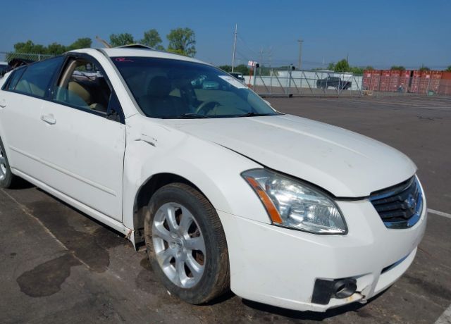 Nissan Maxima