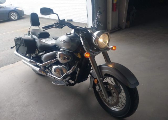 Suzuki VL800/VL800C/VL800T
