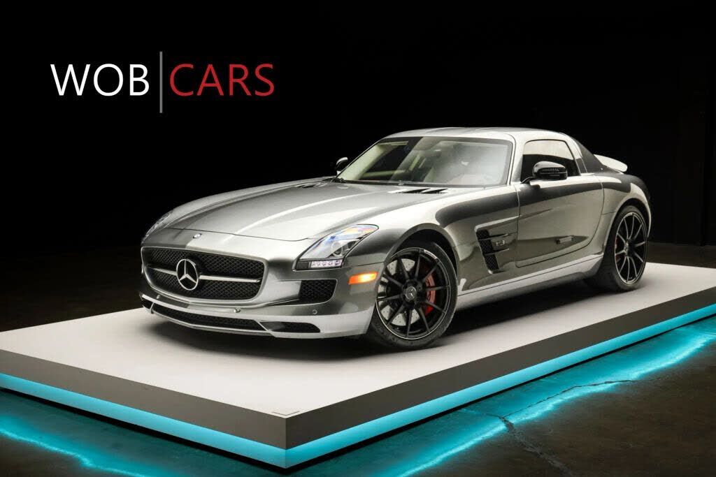 Mercedes-Benz SLS-Class
