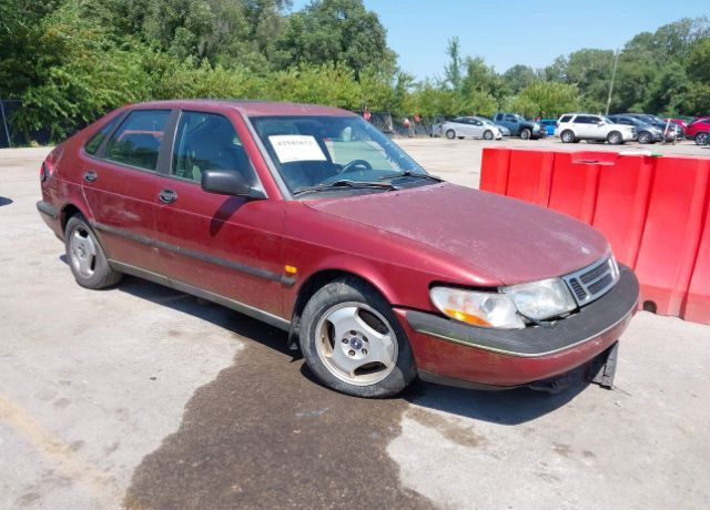 Saab 900