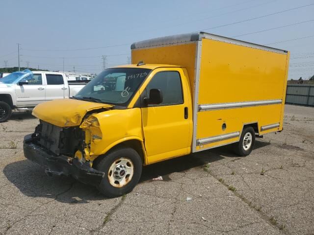 GMC Savana