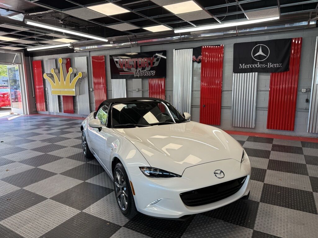 2022 MAZDA MX-5