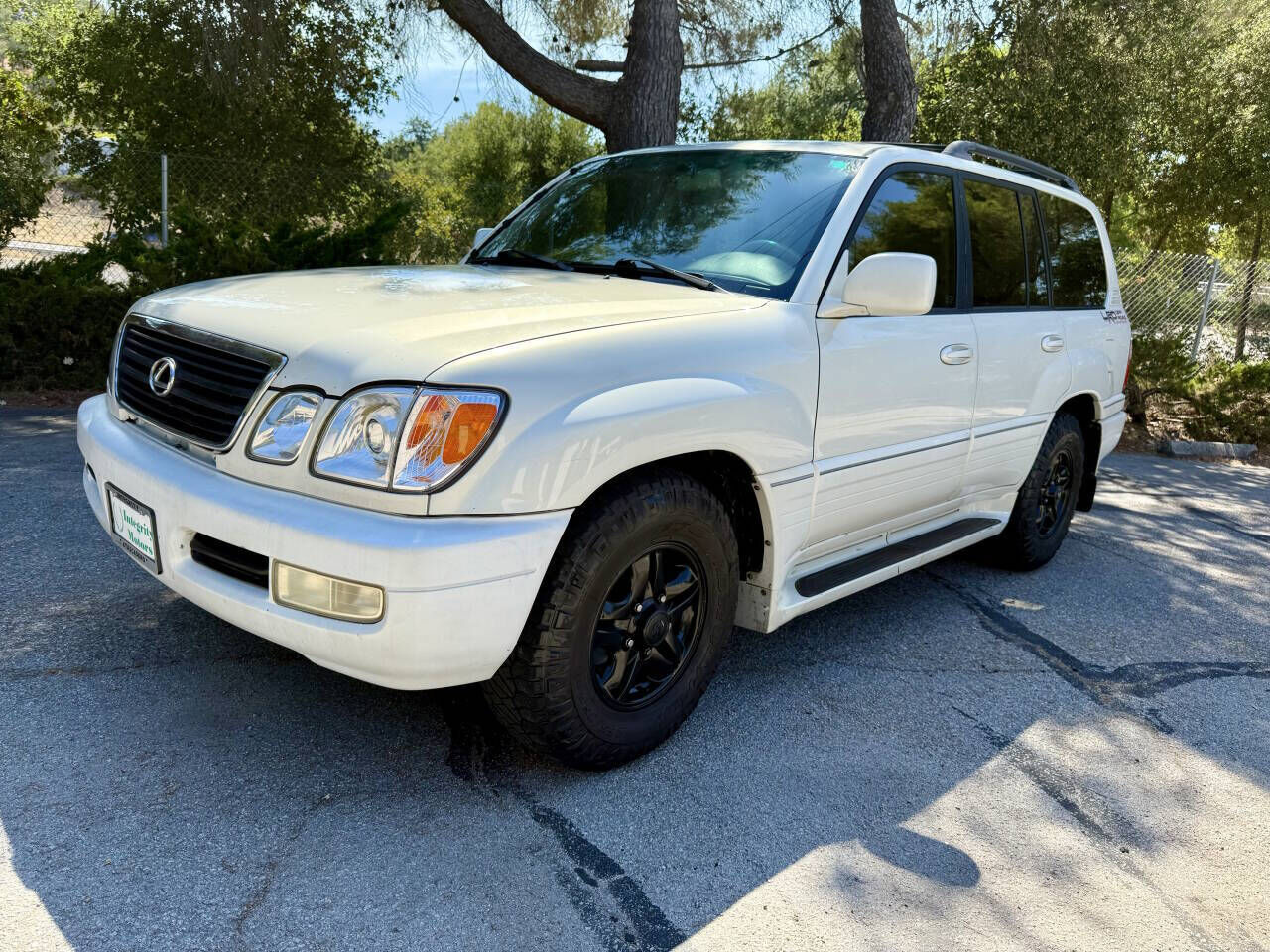 2002 LEXUS LX