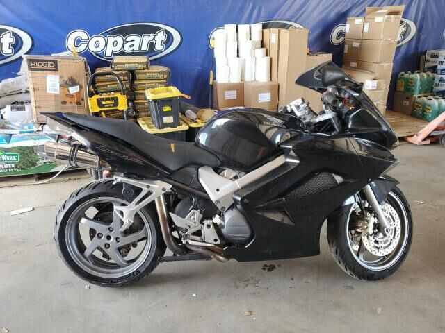 Honda VFR800A (INTERCEPTOR)