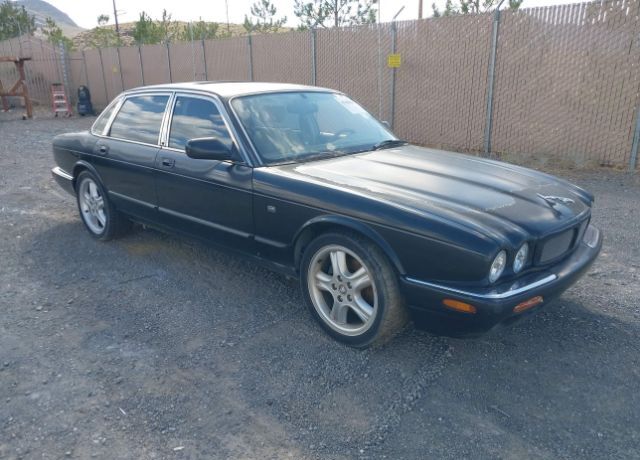 Jaguar XJR