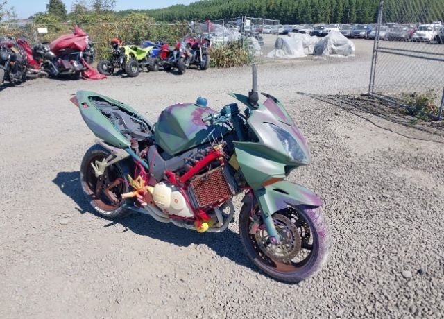 Honda VFR800 (INTERCEPTOR)