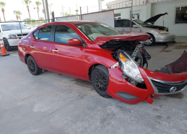 Nissan Versa