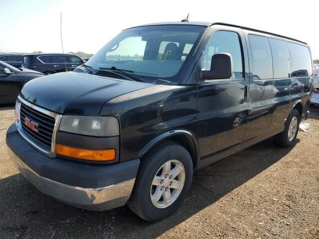 GMC Savana