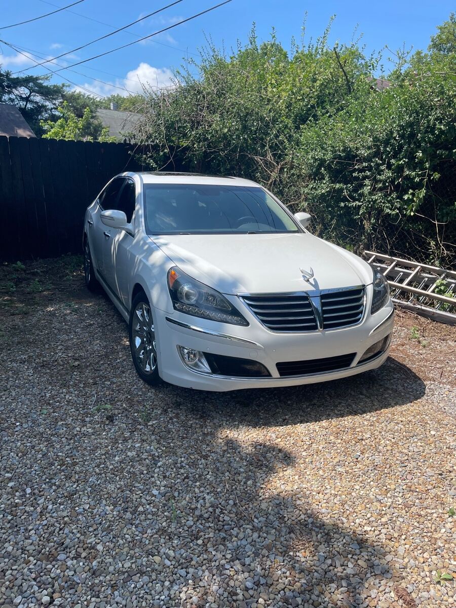 Hyundai Equus