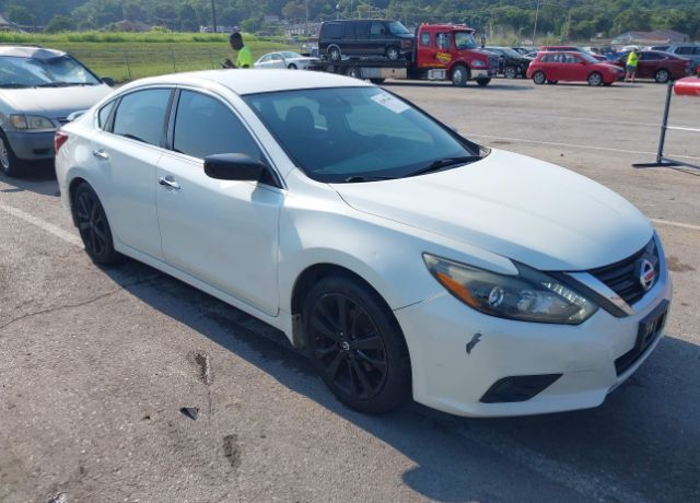 2017 NISSAN Altima