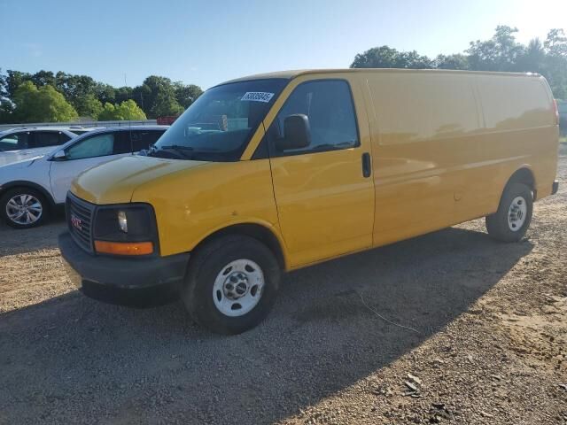 GMC Savana
