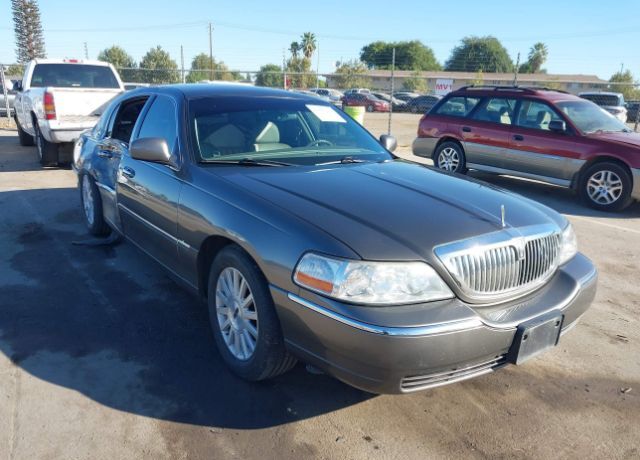 Lincoln Town Car