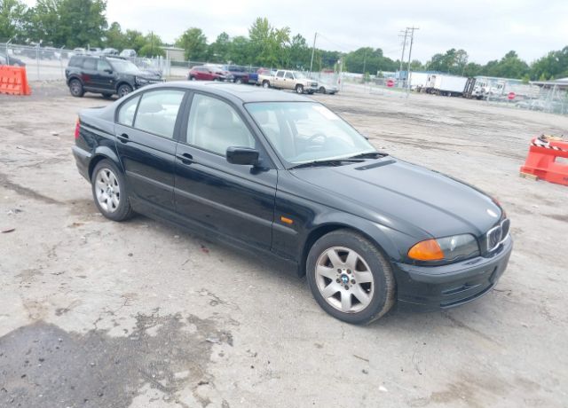 BMW 323i