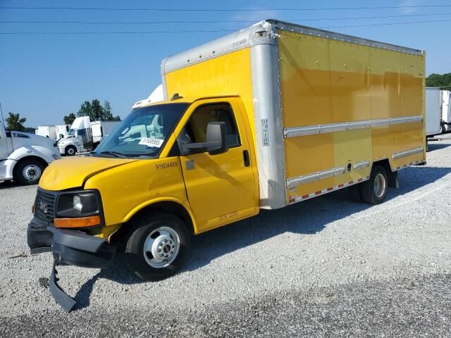 GMC Savana