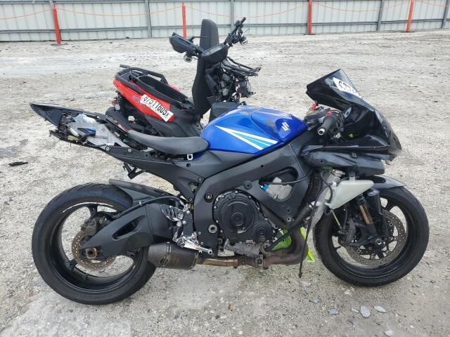 Suzuki GSX-R750
