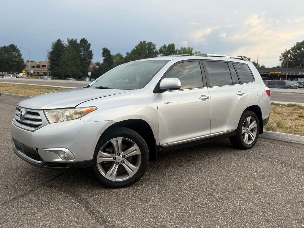 2011 TOYOTA Highlander