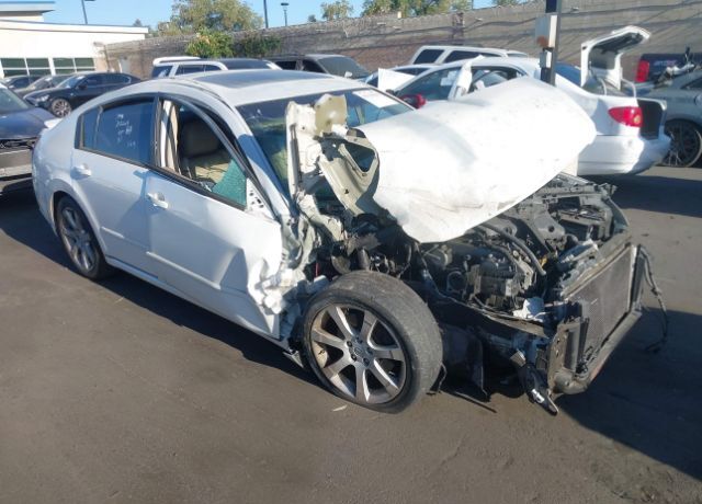 Nissan Maxima