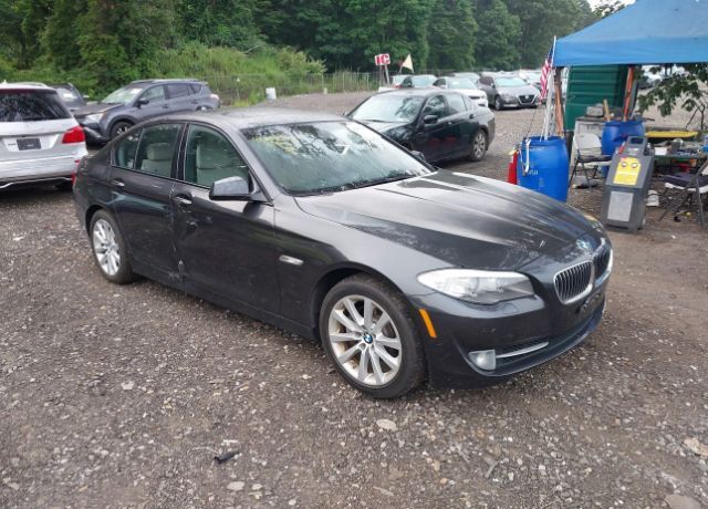 BMW 528i
