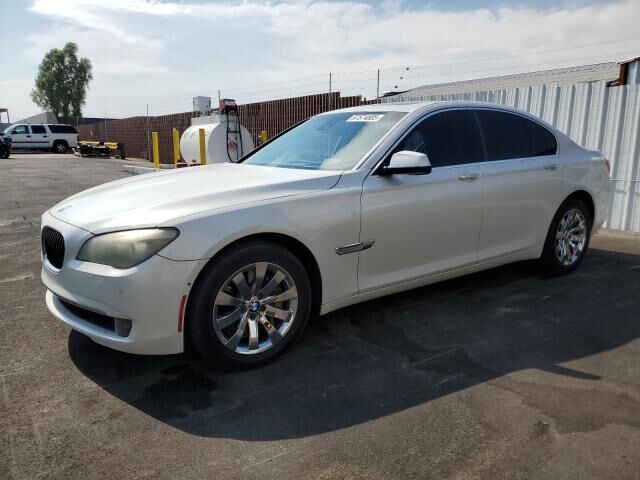 BMW 750i