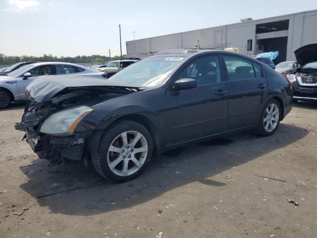 Nissan Maxima
