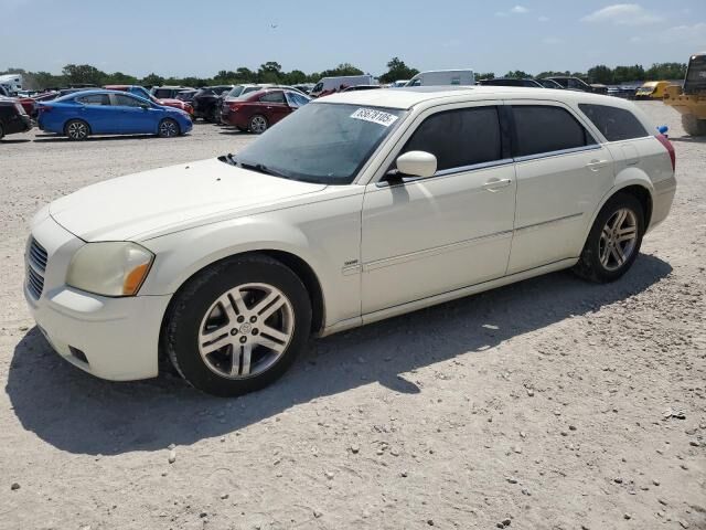 2005 DODGE Magnum