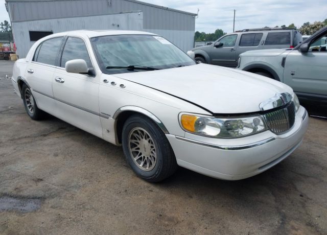 Lincoln Town Car