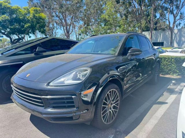 2023 PORSCHE Cayenne