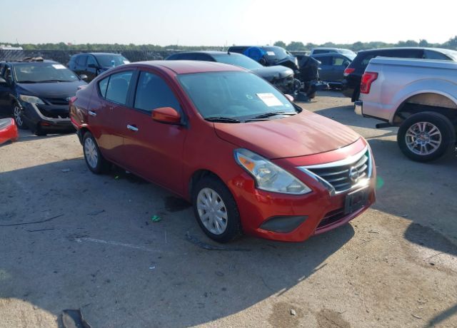 Nissan Versa