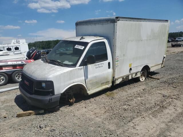 GMC Savana