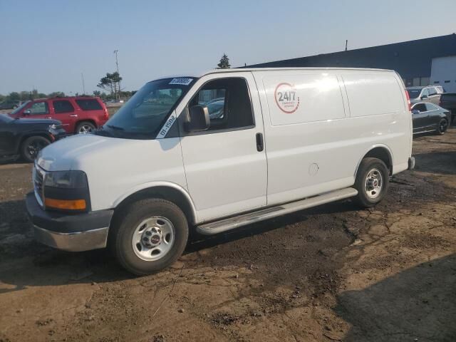 GMC Savana