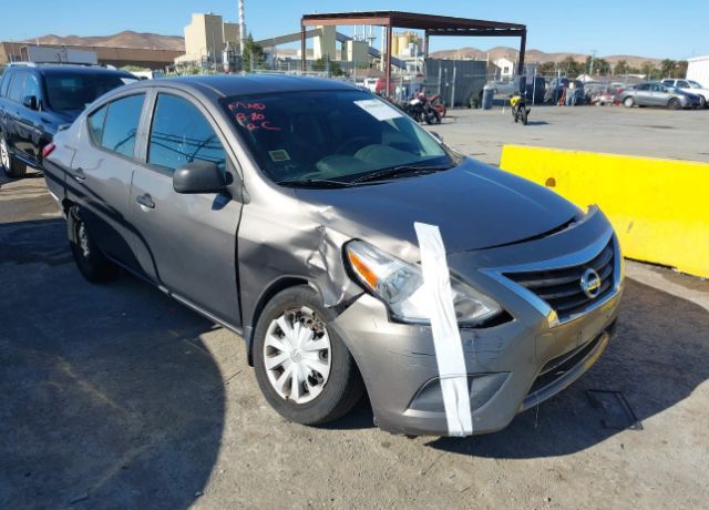 Nissan Versa