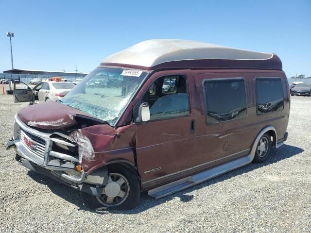 GMC Savana
