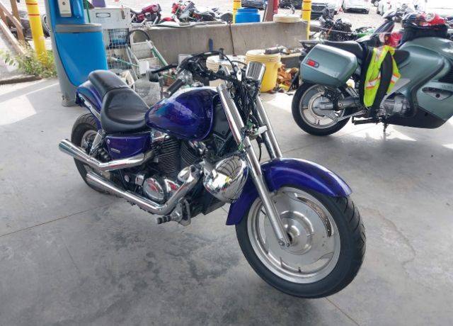 Honda VT1100C2 (SHADOW SABRE)