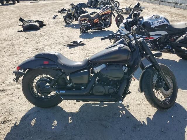 Honda VT750 (Shadow Phantom)