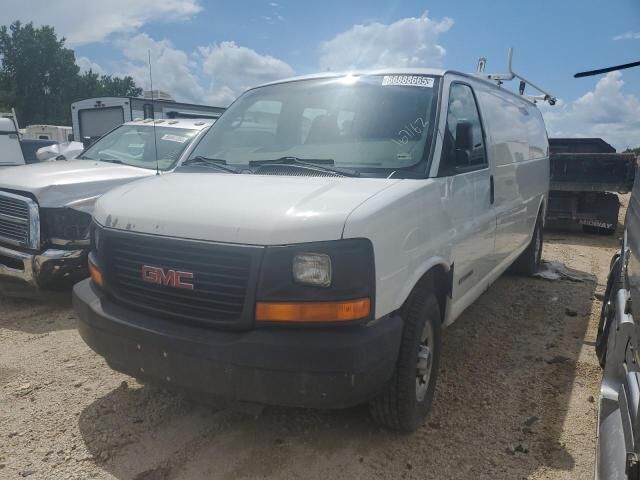 GMC Savana