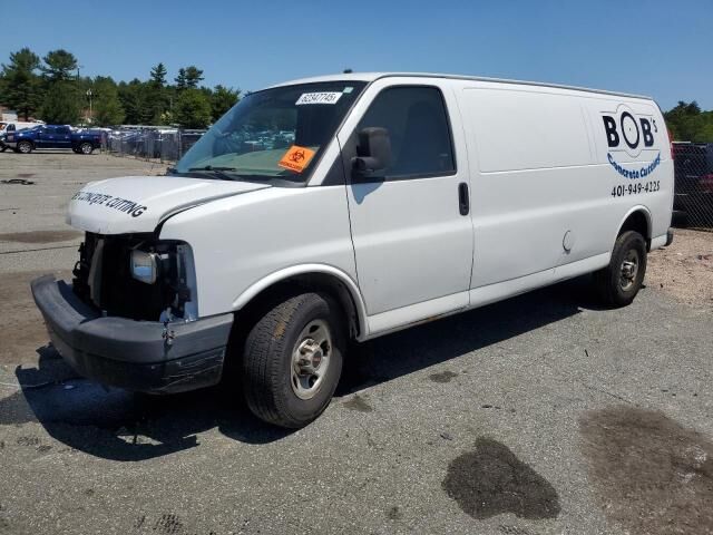 GMC Savana