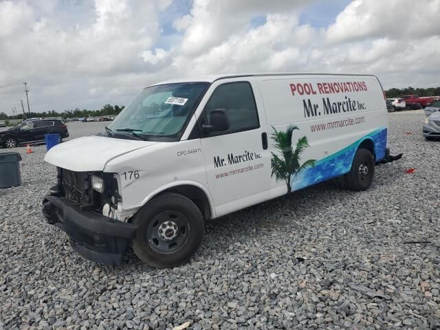 GMC Savana