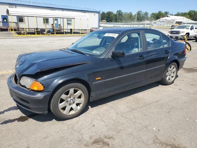 BMW 323i