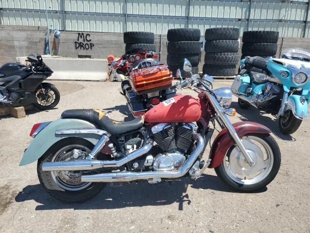 Honda VT1100C2 (SHADOW SABRE)