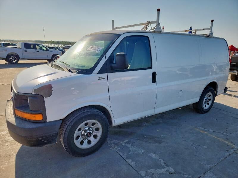 GMC Savana